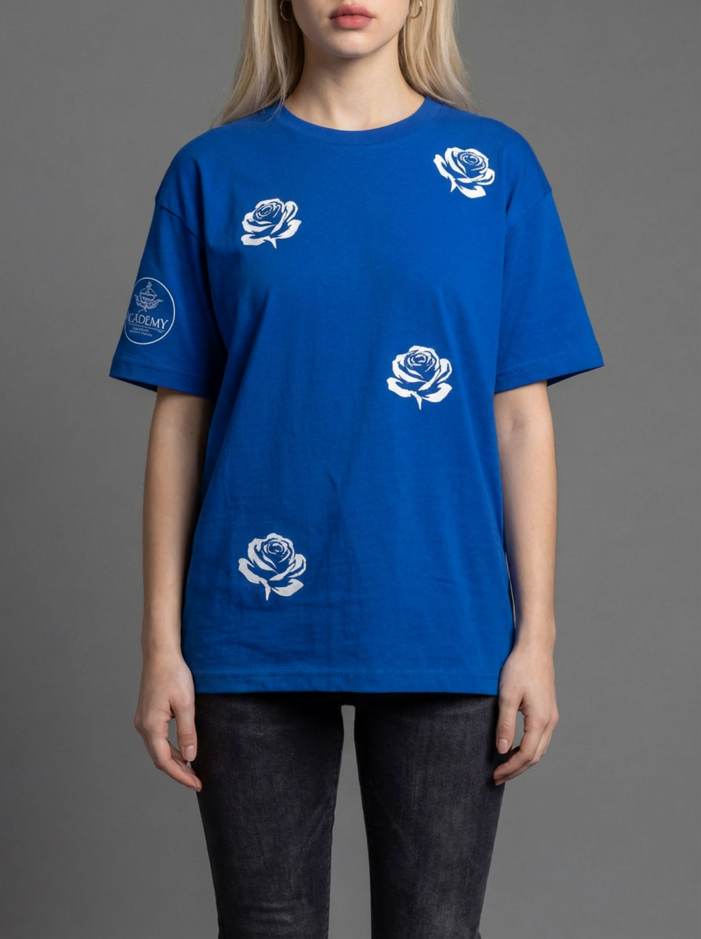 WHITE ROSE BLUE GRAPHIC TEE