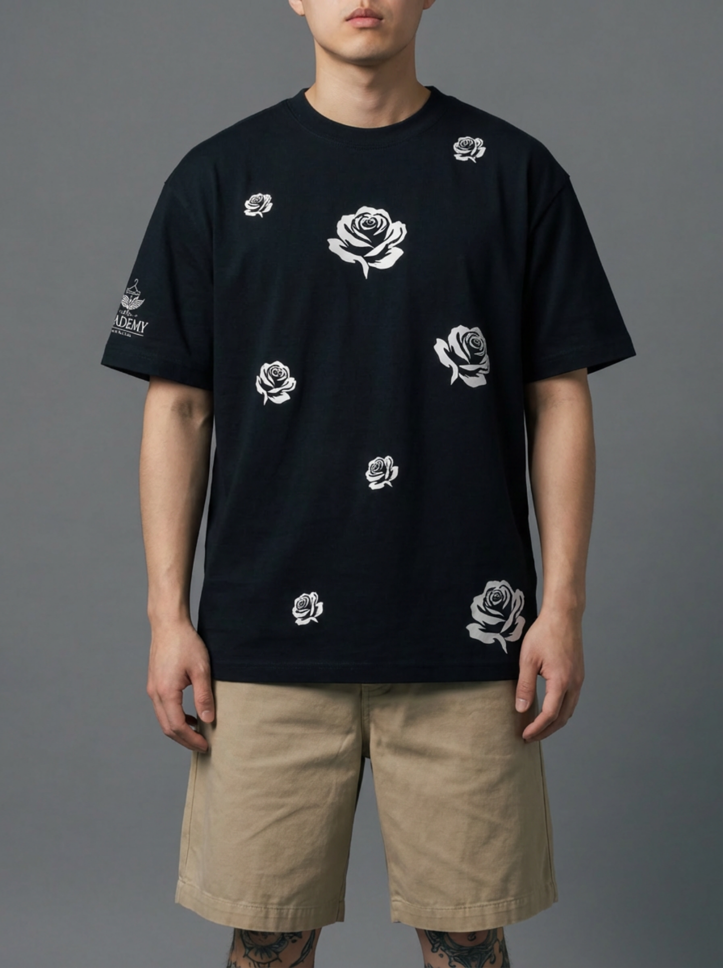 WHITE ROSE BLACK GRAPHIC TEE