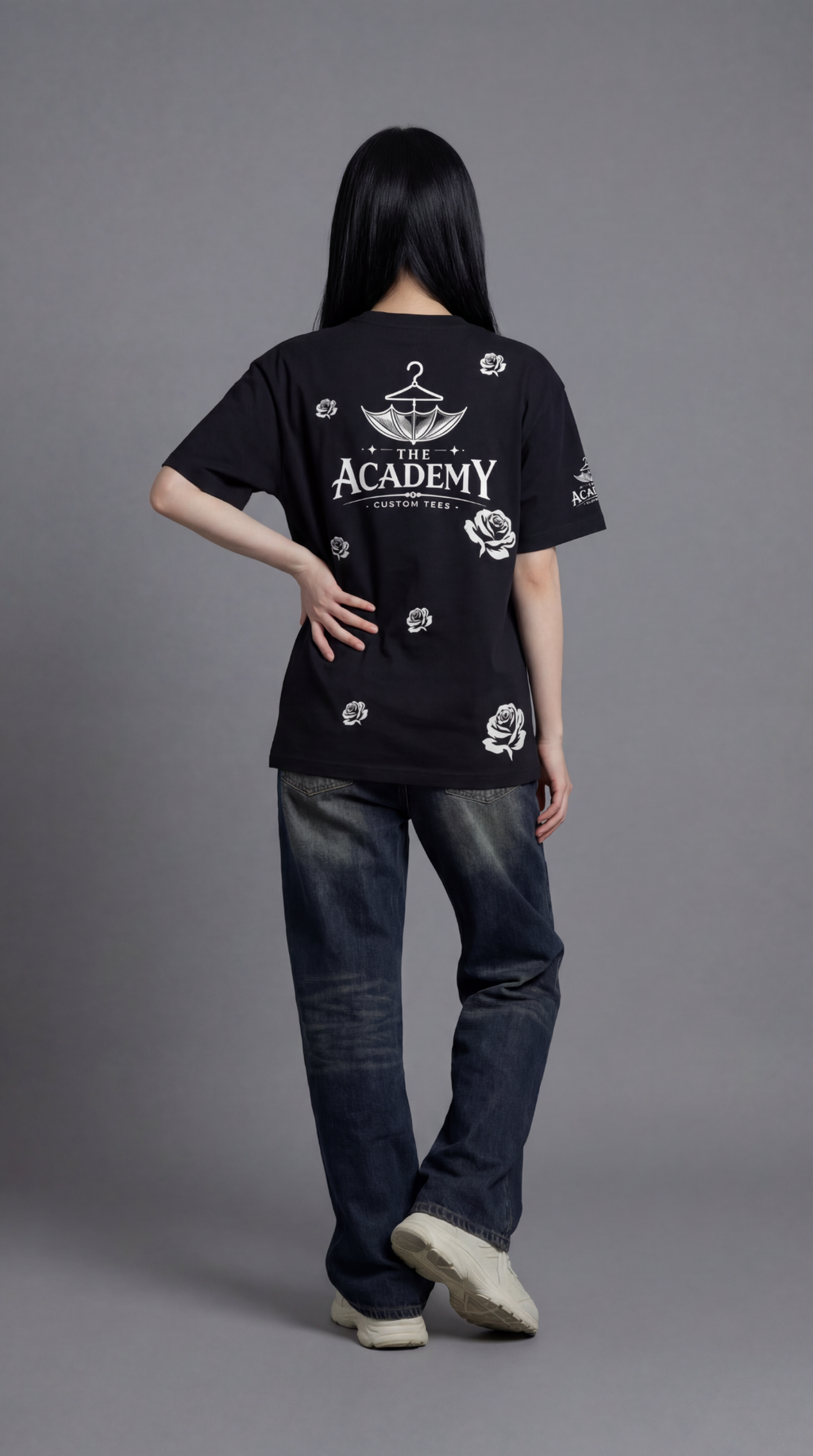WHITE ROSE BLACK GRAPHIC TEE