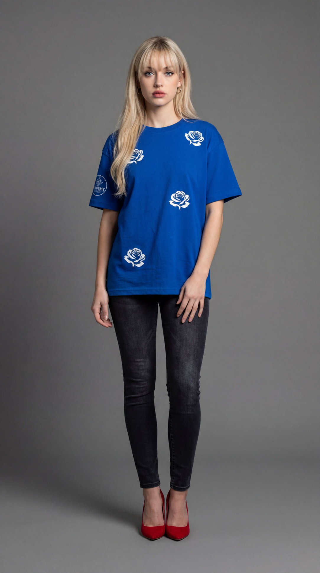 WHITE ROSE BLUE GRAPHIC TEE
