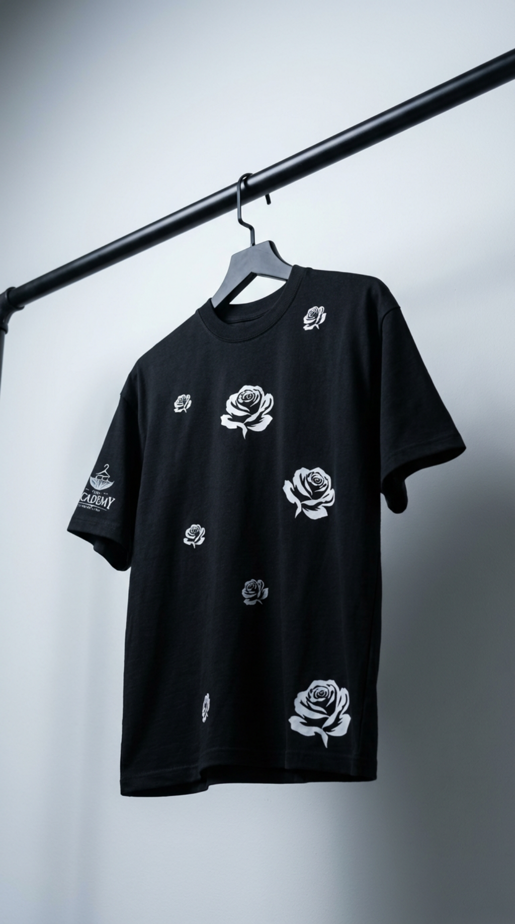WHITE ROSE BLACK GRAPHIC TEE