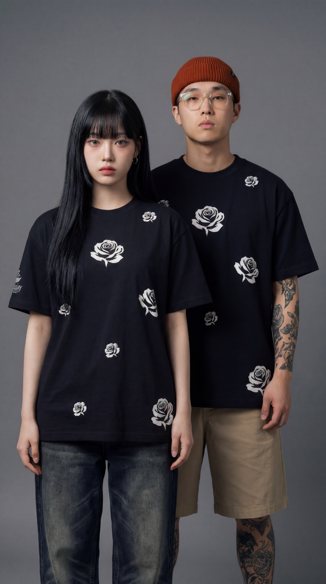WHITE ROSE BLACK GRAPHIC TEE